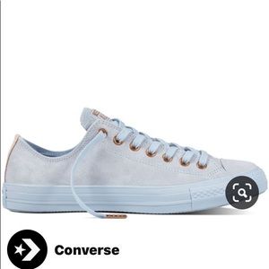 Size 7.5 women’s suede converse shoes